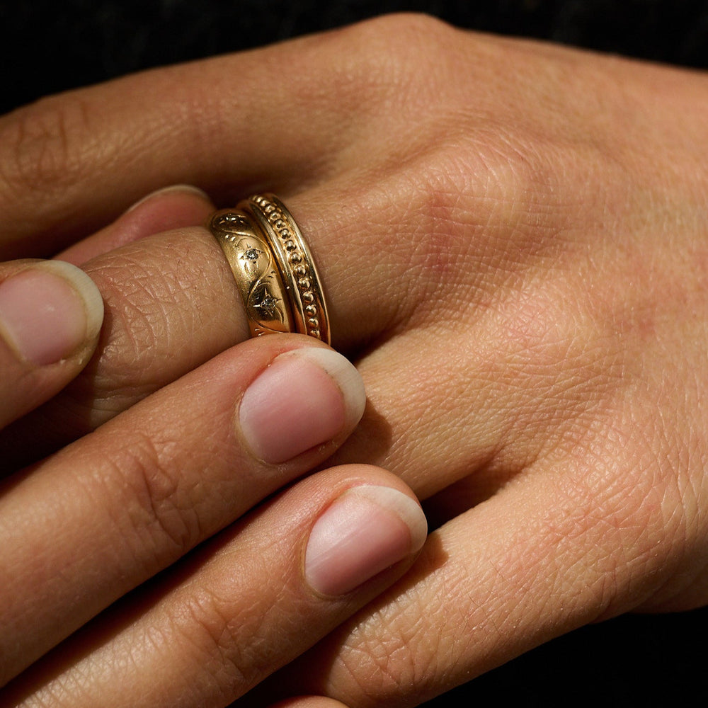 
                      
                        VINTAGE Engraved Wedding Band with Diamonds
                      
                    