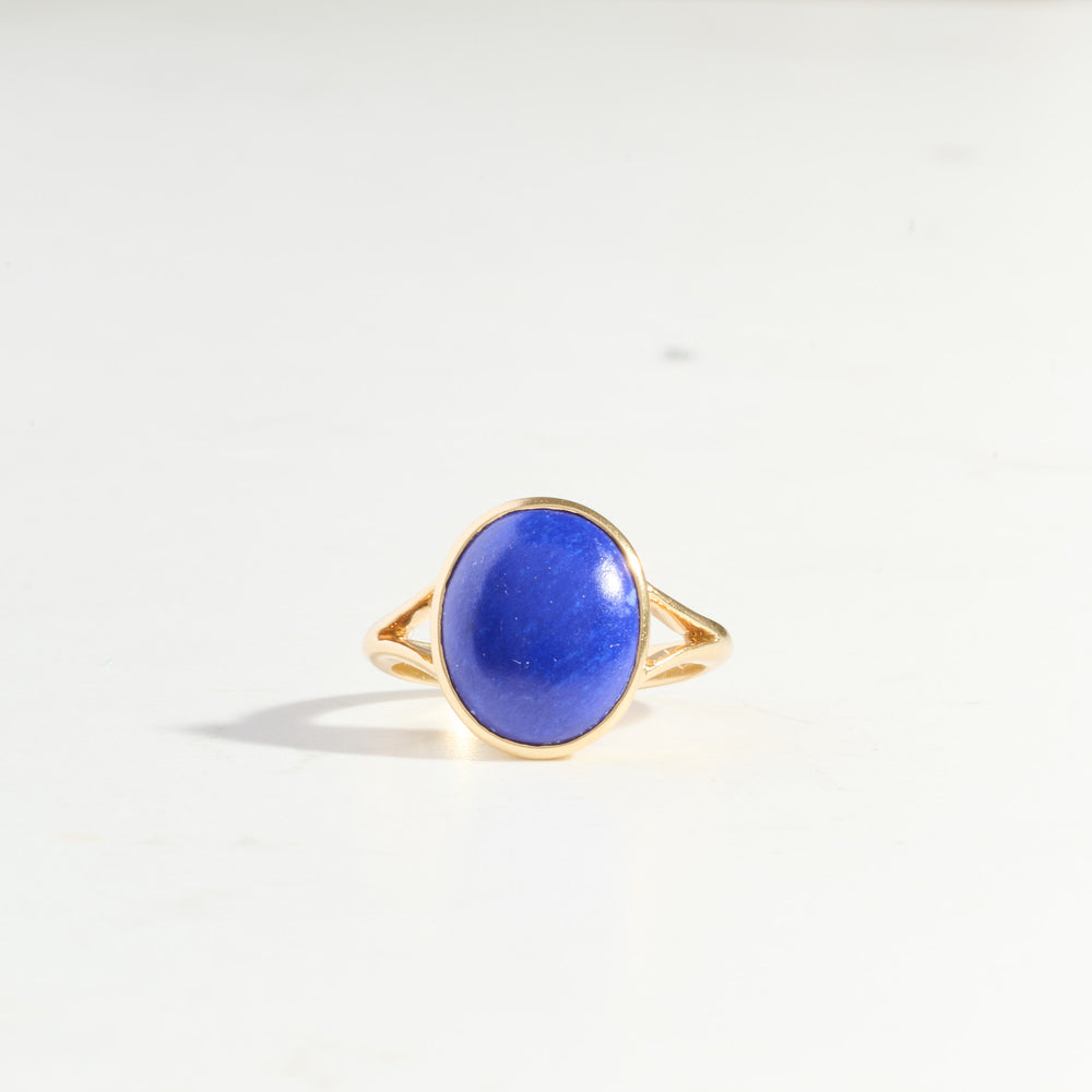 Antique Deep Blue Lapis Ring | 18k Gold